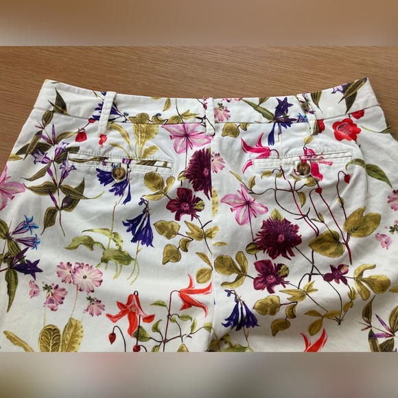 Lands’ End floral cropped pants - Picture 6 of 11